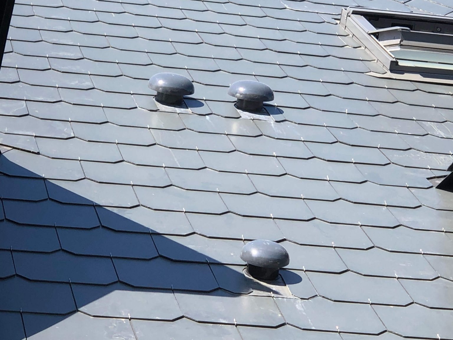 Transformation de charpente et couverture en ardoises artificielles M